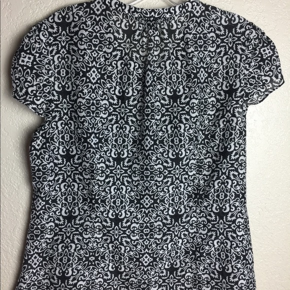 Bananna Republic short sleeve flower print top - Picture 2 of 4